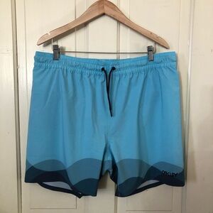 Oakley Men’s Waves Seamless Beach Shorts Aviator Blue Size XL NWT